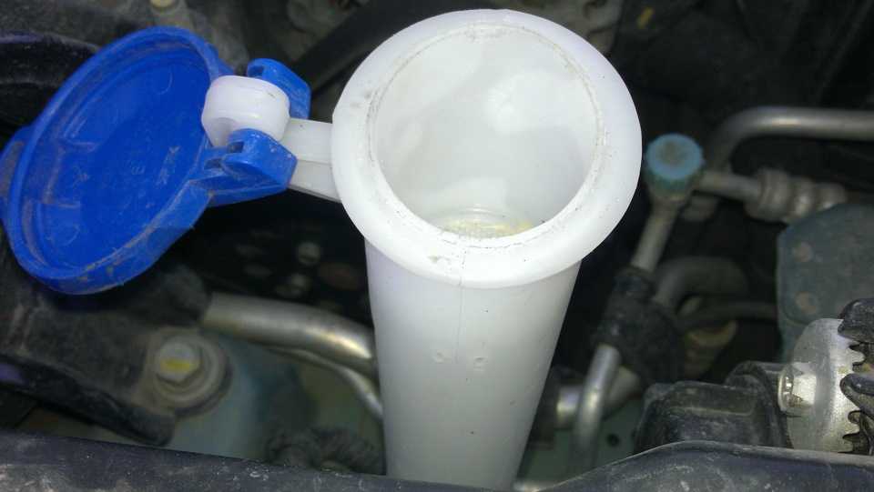 Замерзла вода в бачке омывателя, как разморозить