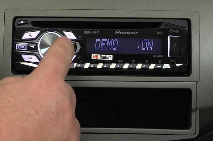 Магнитолы pioneer: как выключить, почему возникают щелчки, хрипят динамики, не работает сабвуфер
