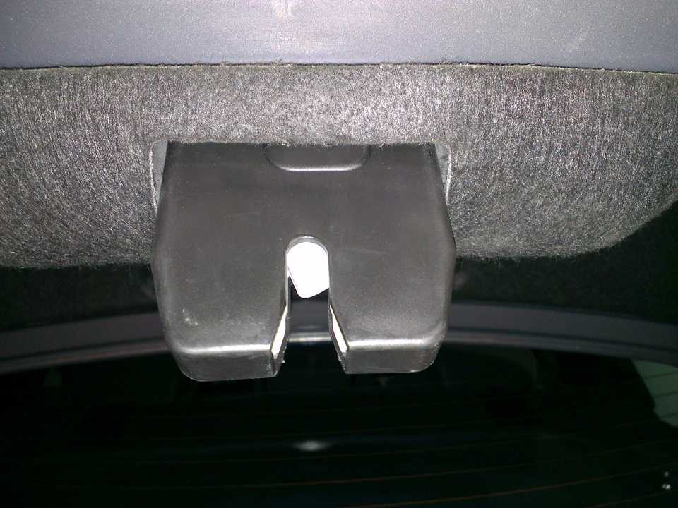 Почему на форде фокус 2 не открывается багажник и как это исправить