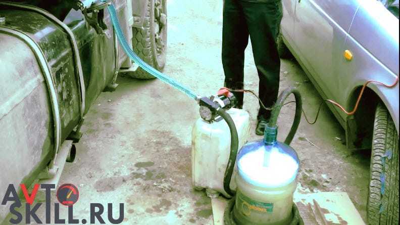 Как слить бензин из бака автомобиля: все доступные способы
